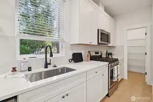 8014 222nd Street SW, Edmonds, WA 98026 - Photo 3