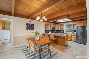 2513 29th St, Anacortes, WA 98221 - Photo 11