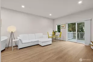 23413 Edmonds Way, Edmonds, WA 98026 - Photo 5