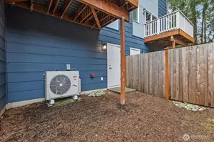 23413 Edmonds Way, Edmonds, WA 98026 - Photo 31