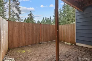 23413 Edmonds Way, Edmonds, WA 98026 - Photo 31