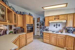 15922 Agate St SE, Yelm, WA 98597 - Photo 11