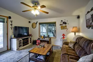 15922 Agate St SE, Yelm, WA 98597 - Photo 9