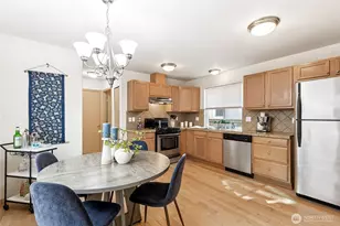 10044 19th Ave SW, Seattle, WA 98146 - Photo 5