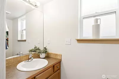 10044 19th Avenue SW, Seattle, WA 98146 - Photo 7