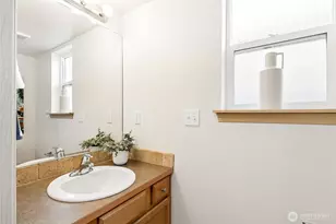 10044 19th Ave SW, Seattle, WA 98146 - Photo 7