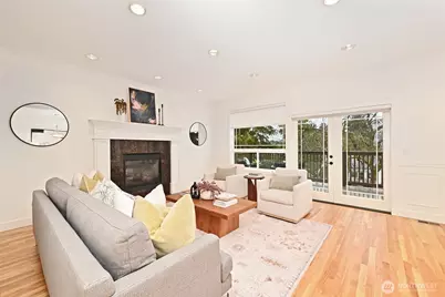 2531 30th Avenue W, Seattle, WA 98199 - Photo 3