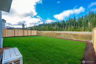 3981 McCormick Vlg Dr, Bremerton, WA 98312 - Photo 27