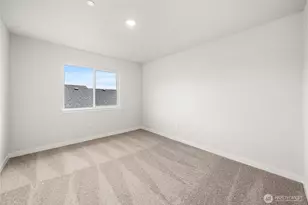 3981 McCormick Vlg Dr, Bremerton, WA 98312 - Photo 17