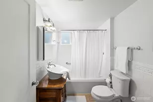 1215 N Alder St, Tacoma, WA 98406 - Photo 15