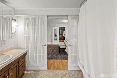 1215 N Alder Street, Tacoma, WA 98406 - Photo 23