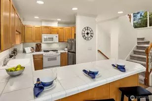 112 9th Ln, Kirkland, WA 98033 - Photo 11