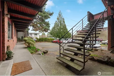 2014 SW 152nd Street, Burien, WA 98166 - Photo 23