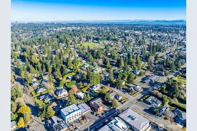 2014 SW 152nd Street, Burien, WA 98166 - Photo 5