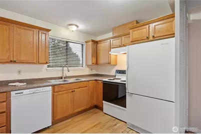 2014 SW 152nd Street, Burien, WA 98166 - Photo 15