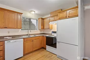 2014 SW 152nd St, Burien, WA 98166 - Photo 15