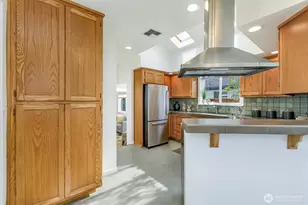 12044 2nd Ave NW, Seattle, WA 98177 - Photo 9