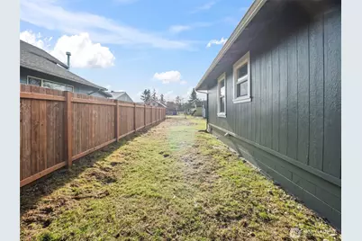 504 Dupont Avenue, DuPont, WA 98327 - Photo 31