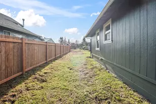 504 Dupont Ave, DuPont, WA 98327 - Photo 31