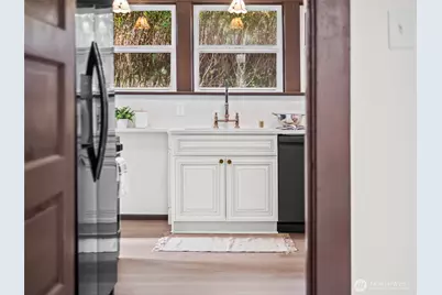 504 Dupont Avenue, DuPont, WA 98327 - Photo 15