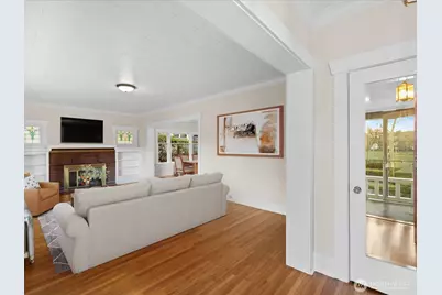 166 Newton Street, Seattle, WA 98109 - Photo 7