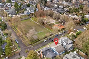 166 Newton St, Seattle, WA 98109 - Photo 3