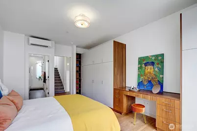 635 13th Avenue E, Seattle, WA 98102 - Photo 15