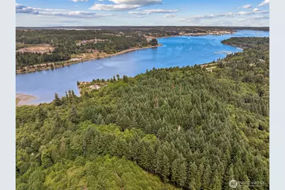 3989 McCormick Village Drive, Bremerton, WA 98312 - Photo 7