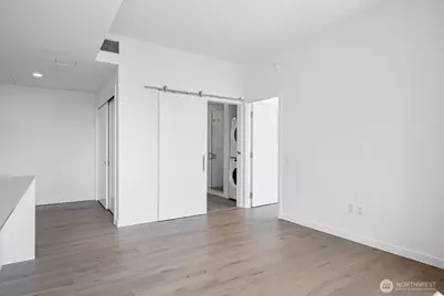 10232 NE 10th Street #1207, Bellevue, WA 98004 - Photo 17