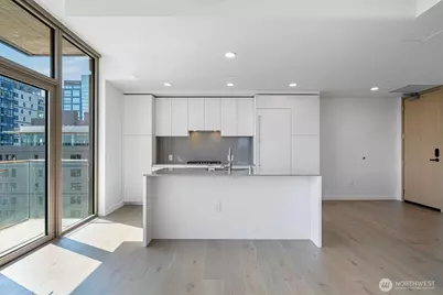 10232 NE 10th Street #1207, Bellevue, WA 98004 - Photo 7