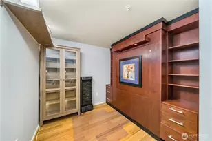 81 Clay St, Seattle, WA 98121 - Photo 5