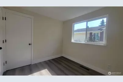 9222 S K Street, Tacoma, WA 98444 - Photo 11