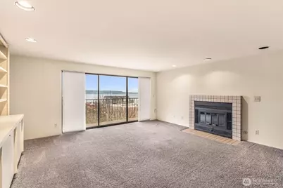 505 W Roy Street #304, Seattle, WA 98119 - Photo 5