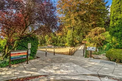 505 W Roy Street #304, Seattle, WA 98119 - Photo 33