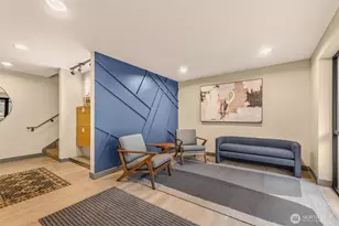 505 W Roy St, Seattle, WA 98119 - Photo 3