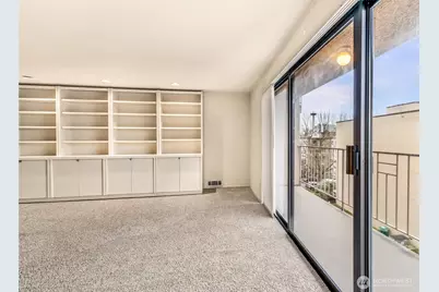 505 W Roy Street #304, Seattle, WA 98119 - Photo 7