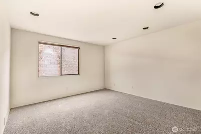 505 W Roy Street #304, Seattle, WA 98119 - Photo 21