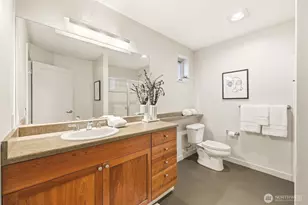 3671 Dayton Ave N, Seattle, WA 98103 - Photo 15