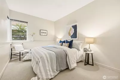 3671 Dayton Avenue N #2, Seattle, WA 98103 - Photo 13