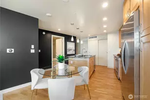 10650 NE 9th Pl, Bellevue, WA 98004 - Photo 7