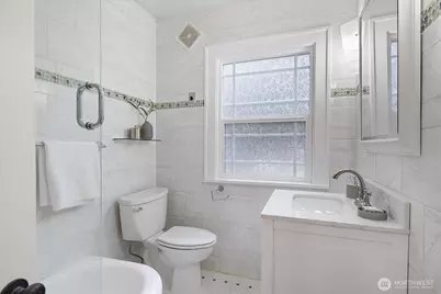 2463 26th Avenue E, Seattle, WA 98112 - Photo 17