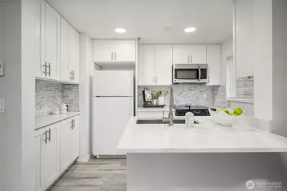 12602 109th Court NE #G201, Kirkland, WA 98034 - Photo 9