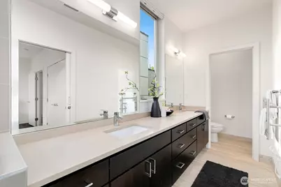 3641 Dayton Avenue N, Seattle, WA 98103 - Photo 17