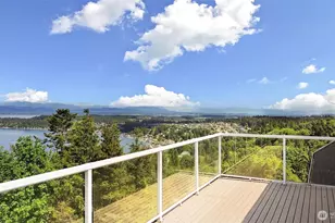 1048 Cassius Ct, Camano Island, WA 98282 - Photo 15