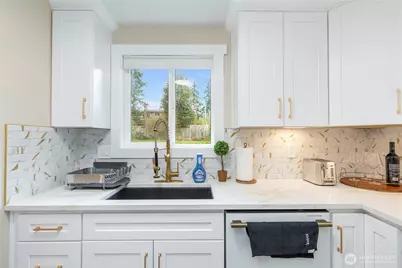 293 146th Place NE, Bellevue, WA 98007 - Photo 17