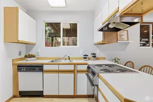 15667 SE Fairwood Blvd, Renton, WA 98058 - Photo 23