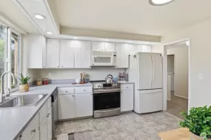 15667 SE Fairwood Blvd, Renton, WA 98058 - Photo 11