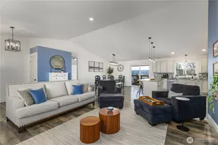 31 E Cove View Dr, Belfair, WA 98528 - Photo 9