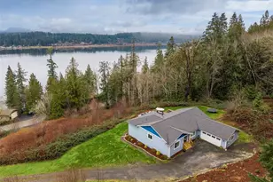 31 E Cove View Dr, Belfair, WA 98528 - Photo 3