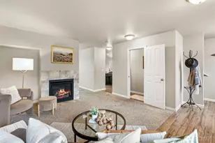 256 NE Tronson Cir, Bremerton, WA 98311 - Photo 3